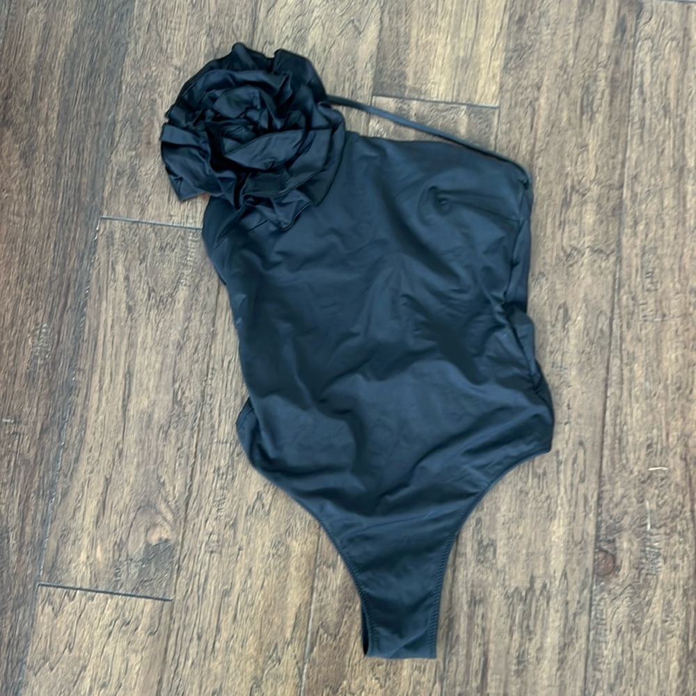 Zara Black Asymmetrical Large Flower Bodysuit Swimsuit Size Small